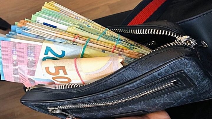 Do kraja oktobra ova TRI znaka očekuje VELIKI NOVAC! Rešiće sve svoje finansijske probleme i imaće NOVCA više nego dovoljno!