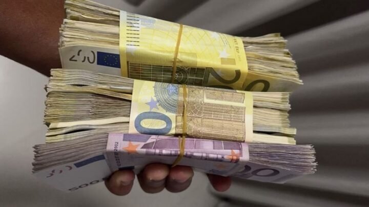 NOVAC STIŽE i VREME je da se NAPUNE NOVCANICI: CESTITAMO OVIM znacima jer ce SIROMASTVO POSTATI njihova PROSLOST!