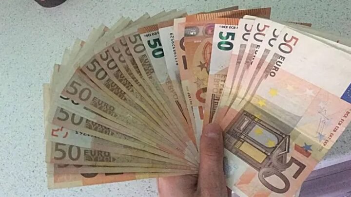 NOVČANI DOBITAK očekuje ove znake u ARPILU! Pravi su srećnici!